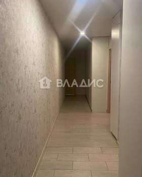 2-к квартира, вторичка, 63м2, 1/17 этаж