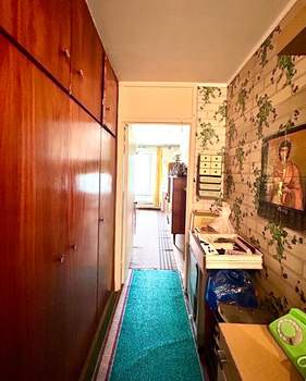 3-к квартира, вторичка, 49м2, 5/9 этаж