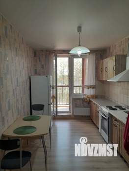 2-к квартира, вторичка, 63м2, 2/27 этаж