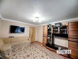 4-к квартира, вторичка, 63м2, 1/9 этаж