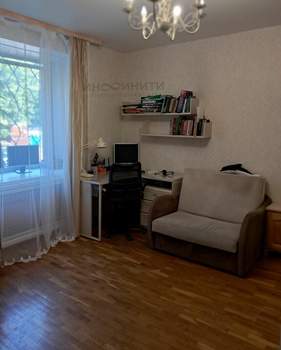 2-к квартира, вторичка, 64м2, 1/7 этаж