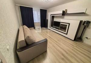 2-к квартира, вторичка, 56м2, 1/11 этаж