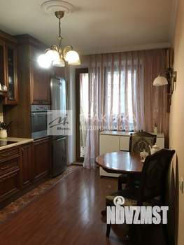 2-к квартира, вторичка, 62м2, 10/17 этаж