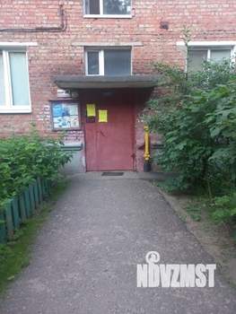 2-к квартира, вторичка, 43м2, 1/5 этаж