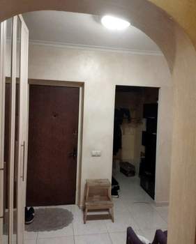 2-к квартира, вторичка, 61м2, 1/14 этаж