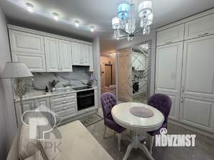 1-к квартира, вторичка, 50м2, 2/18 этаж