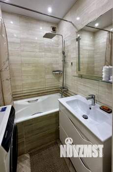 2-к квартира, вторичка, 65м2, 2/17 этаж