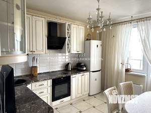 2-к квартира, вторичка, 72м2, 9/17 этаж
