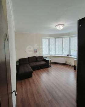 2-к квартира, вторичка, 57м2, 1/3 этаж