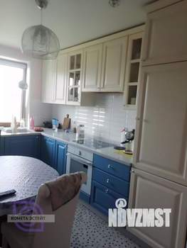 2-к квартира, вторичка, 63м2, 10/19 этаж