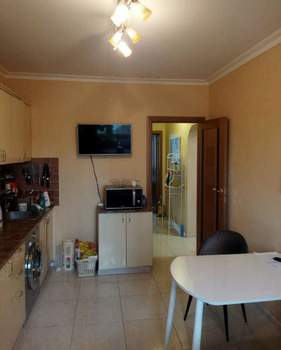 2-к квартира, вторичка, 61м2, 1/14 этаж