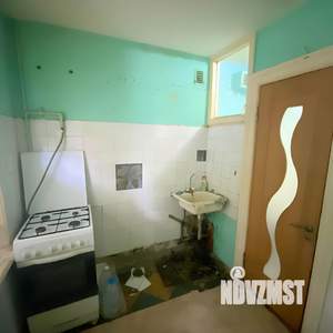 2-к квартира, вторичка, 43м2, 1/4 этаж