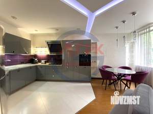 2-к квартира, вторичка, 75м2, 2/4 этаж