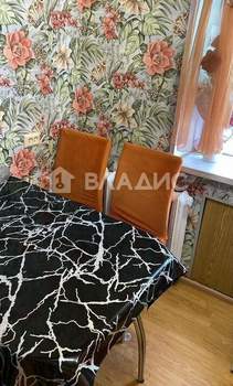 2-к квартира, вторичка, 44м2, 1/4 этаж