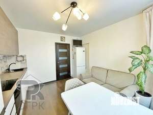 2-к квартира, вторичка, 61м2, 15/19 этаж