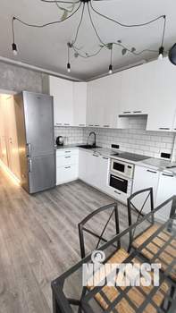 2-к квартира, вторичка, 63м2, 9/17 этаж