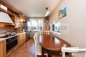 4-к квартира, вторичка, 87м2, 8/10 этаж