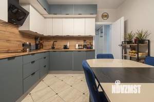 2-к квартира, вторичка, 63м2, 8/25 этаж