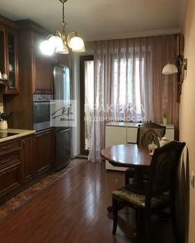 2-к квартира, вторичка, 62м2, 10/17 этаж