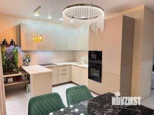 2-к квартира, вторичка, 71м2, 7/17 этаж