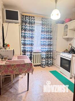 2-к квартира, вторичка, 53м2, 1/9 этаж