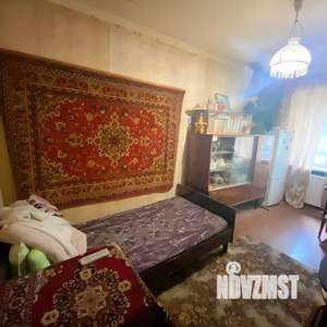 2-к квартира, вторичка, 43м2, 1/4 этаж