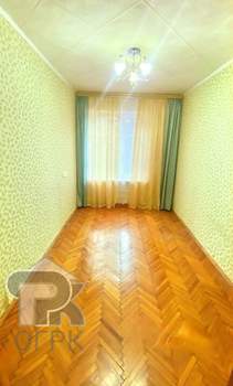 2-к квартира, вторичка, 42м2, 1/5 этаж