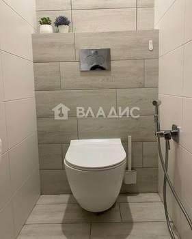 2-к квартира, вторичка, 63м2, 1/17 этаж