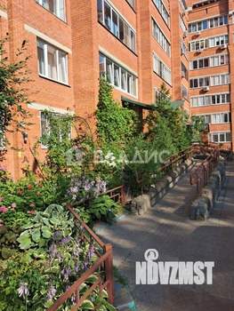 2-к квартира, вторичка, 64м2, 1/7 этаж