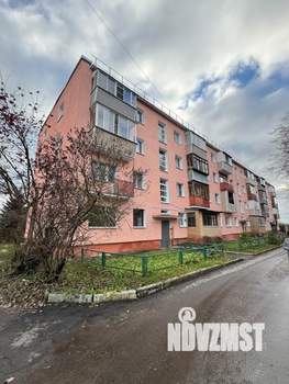 2-к квартира, вторичка, 42м2, 1/4 этаж