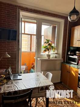 3-к квартира, вторичка, 63м2, 7/14 этаж