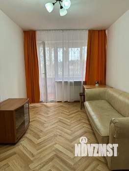 2-к квартира, вторичка, 50м2, 1/10 этаж