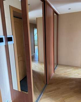 4-к квартира, вторичка, 73м2, 8/8 этаж