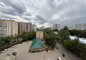 2-к квартира, вторичка, 63м2, 9/17 этаж