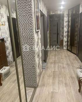 4-к квартира, вторичка, 77м2, 9/9 этаж