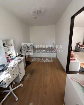 2-к квартира, вторичка, 42м2, 5/5 этаж