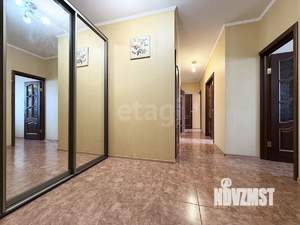 2-к квартира, вторичка, 63м2, 9/17 этаж