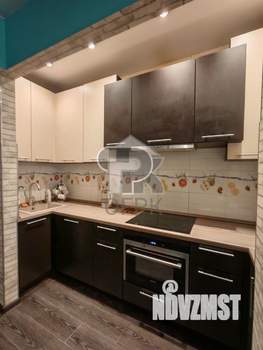 3-к квартира, вторичка, 97м2, 1/14 этаж