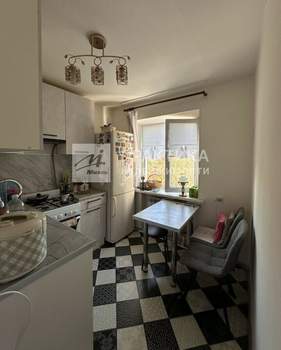 2-к квартира, вторичка, 42м2, 5/5 этаж