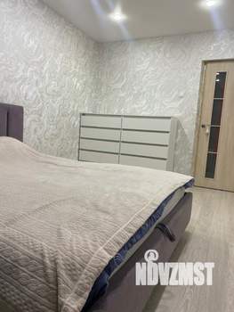 2-к квартира, вторичка, 63м2, 1/17 этаж