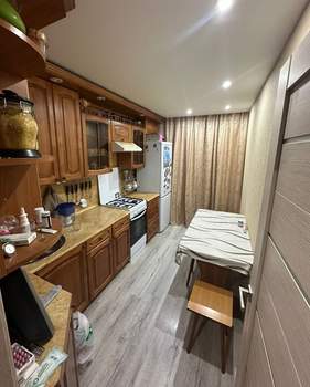 3-к квартира, вторичка, 61м2, 1/9 этаж