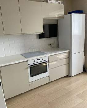 3-к квартира, вторичка, 71м2, 16/27 этаж