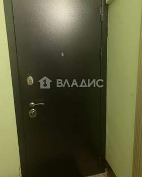 4-к квартира, вторичка, 77м2, 9/9 этаж