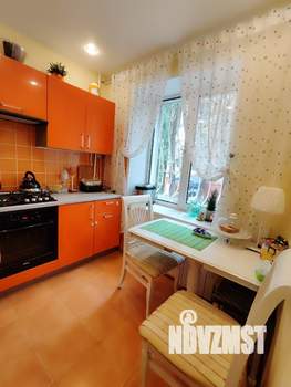 2-к квартира, вторичка, 42м2, 1/5 этаж