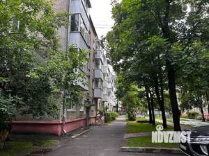 2-к квартира, вторичка, 43м2, 1/4 этаж