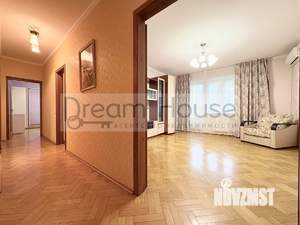 2-к квартира, вторичка, 71м2, 7/22 этаж