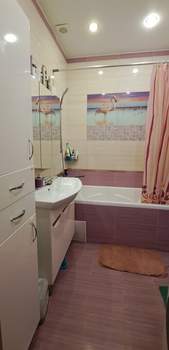 2-к квартира, вторичка, 77м2, 1/4 этаж