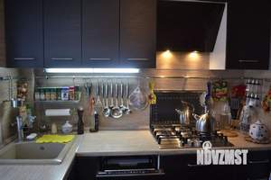 3-к квартира, вторичка, 58м2, 2/5 этаж