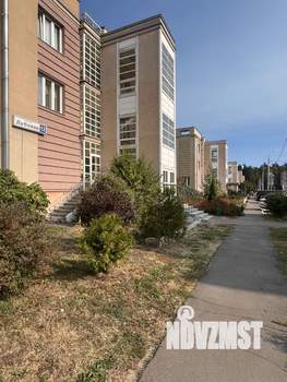 2-к квартира, вторичка, 58м2, 1/5 этаж