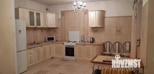 2-к квартира, вторичка, 72м2, 2/10 этаж